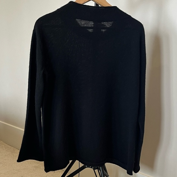 Aspesi Women’s Black Cashmere Turtleneck Sweater - Picture 4 of 12